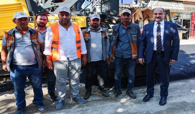 Hilvan'da Büyükşehir Rüzgarı: Başkan Gülpınar Vatandaşlarla Buluştu