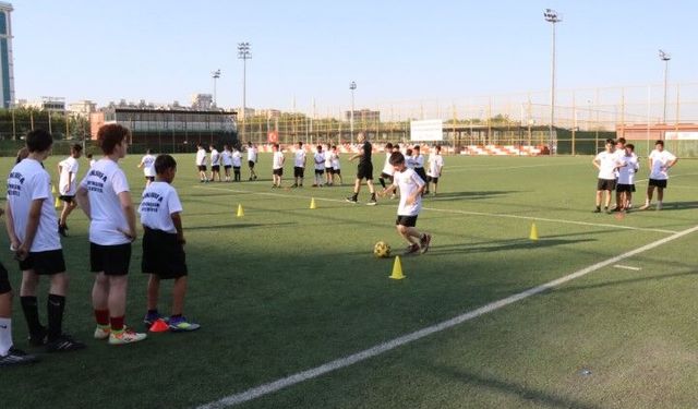 Şanlıurfa Büyükşehir Belediyesi Yaz Kurslarıyla Sporcu Yetiştiriyor!