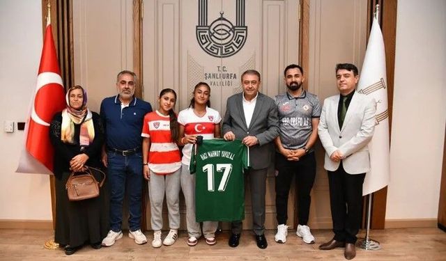 Şanlıurfa'nın Avrupa Gol Kraliçesine Vali Şıldak'tan Tebrik!
