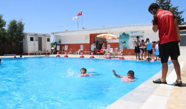 Şanlıurfa'da 9 Ücretsiz Yüzme Havuzu Vatandaşların Hizmetinde