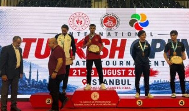 Şanlıurfa Eyyübiye’nin Genç Karatecileri İstanbul’da Şampiyon Oldu