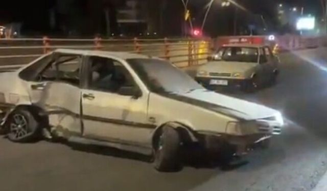 Şanlıurfa’da Kontrolden Çıkan Araç Direğe Çarptı