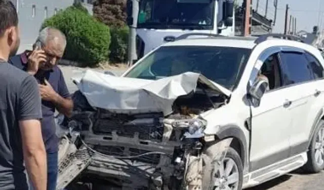 Şanlıurfa’da Trafik Kazası: 2 Kişi Hastaneye Kaldırıldı