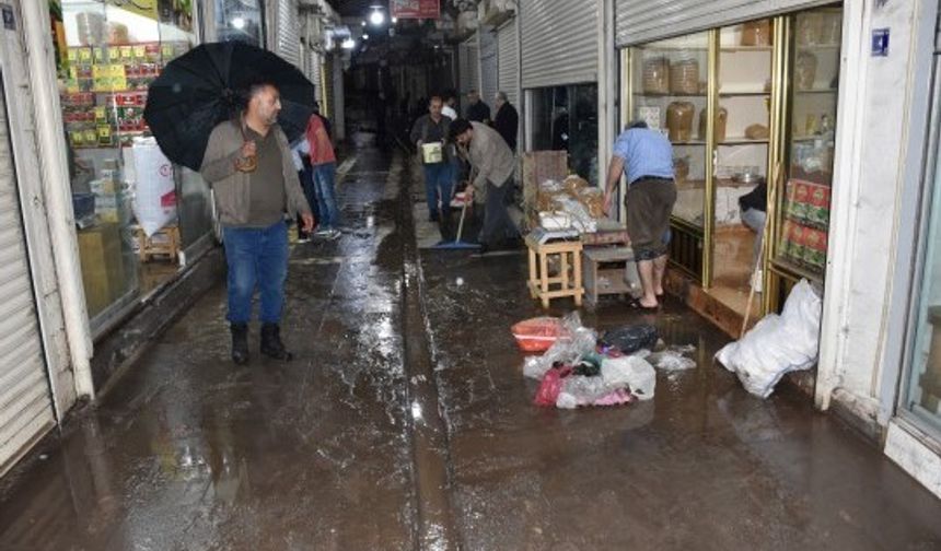 Şanlıurfa ve Diyarbakır'da Sel Uyarısı! Bu İlçelerde Yarın Dışarı Çıkmayın