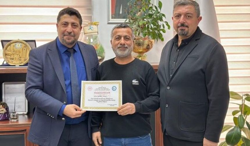 Şanlıurfa’da Örnek Uygulama: Sağlık Çalışanlarına Teşekkür Belgesi