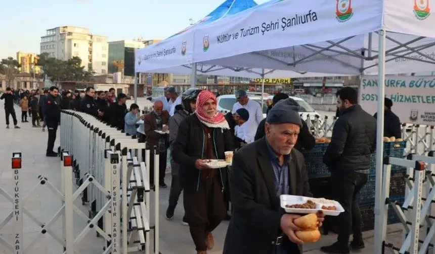 Şanlıurfa’da Ramazan Sofraları Yoğun İlgi Gördü