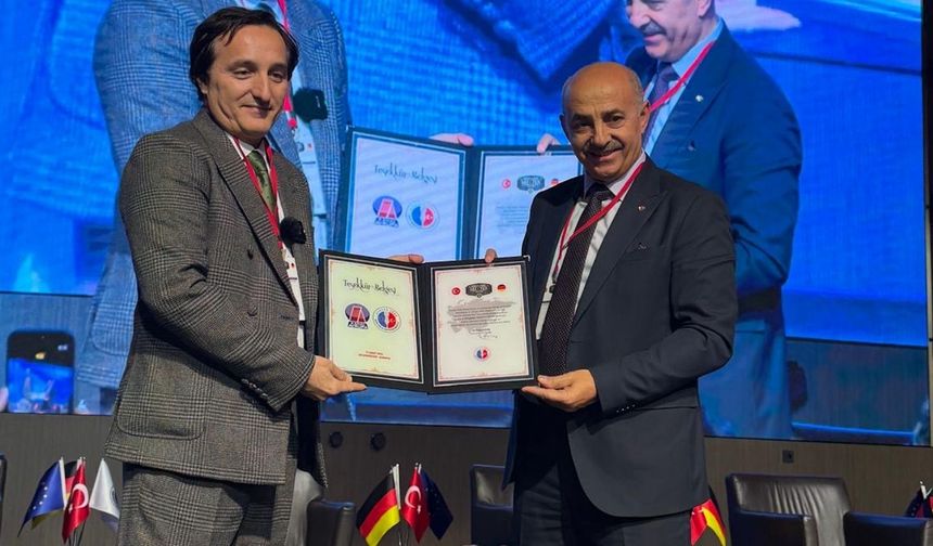 KGK Birleşik Krallık Temsilcisi Vatan Öz’e büyük onur