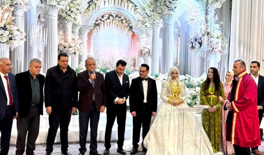 Meclis Başkanı İsa Kızıldemir Nikah Şahidi Oldu