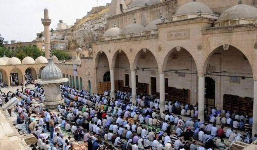 Şanlıurfa İçin Bayram Namazı Saati Netleşti: İşte O Saat