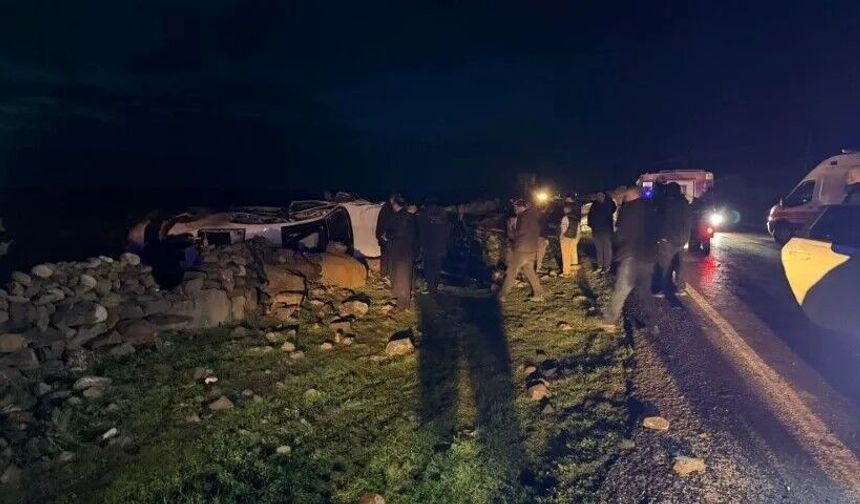 Şanlıurfa Siverek’te Trafik Kazası Faciası: 19 Yaşındaki Genç Hayatını Kaybetti!