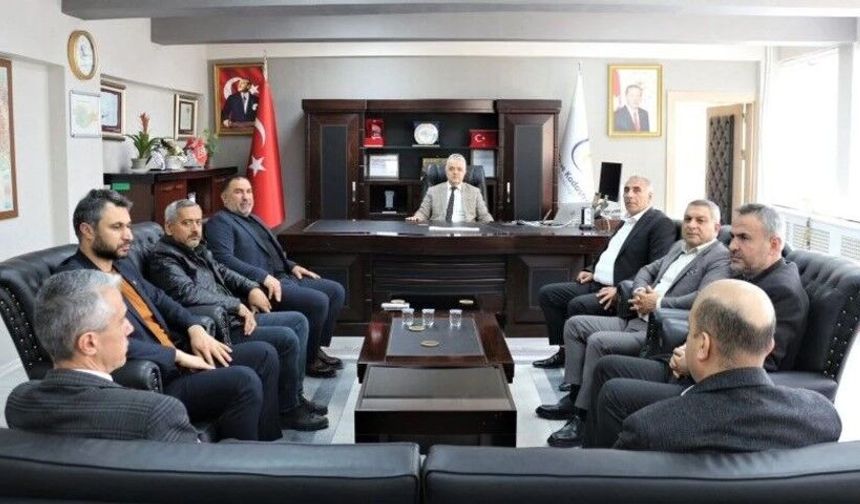 Şanlıurfa’da Müteahhitler ve Tapu Kadastro Görüşmesi: Sorunlar Masaya Yatırıldı!