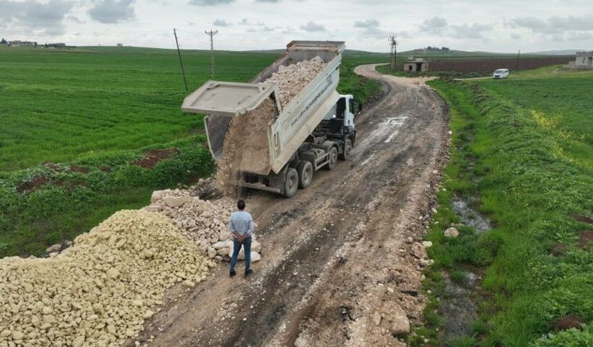 Şanlıurfa Büyükşehir’den Eyyübiye Kırsalında 4 Kilometrelik Yol Atağı!