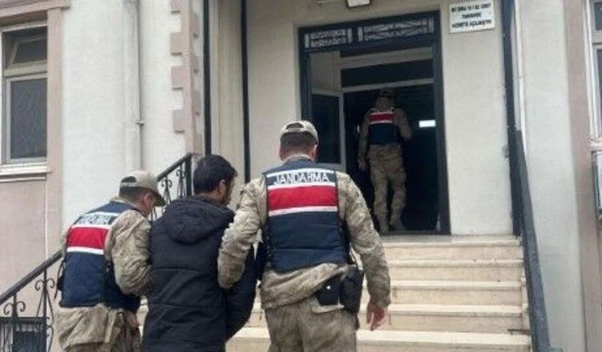 Şanlıurfa’da Dolandırıcılıktan Aranan Şahıs JASAT Operasyonuyla Yakalandı!