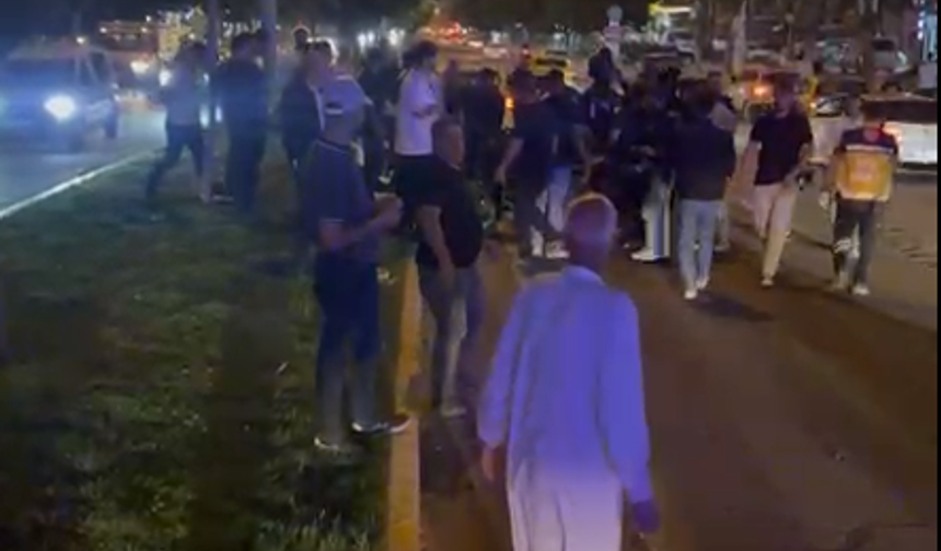 Şanlıurfa’da Yaralıların Yola Savrulduğu Kaza Kameralara Yansıdı