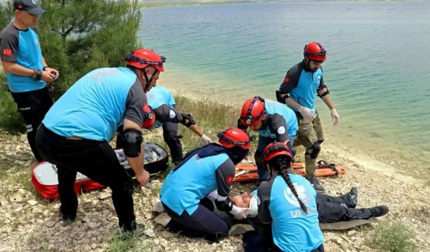 Şanlıurfa’da Feribot Kazası Tatbikatı Gerçeğini Aratmadı