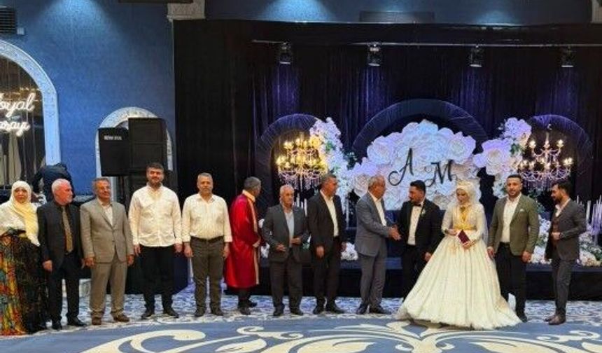 Kızıldemir’den Genç Çifte Mutluluk Mesajı