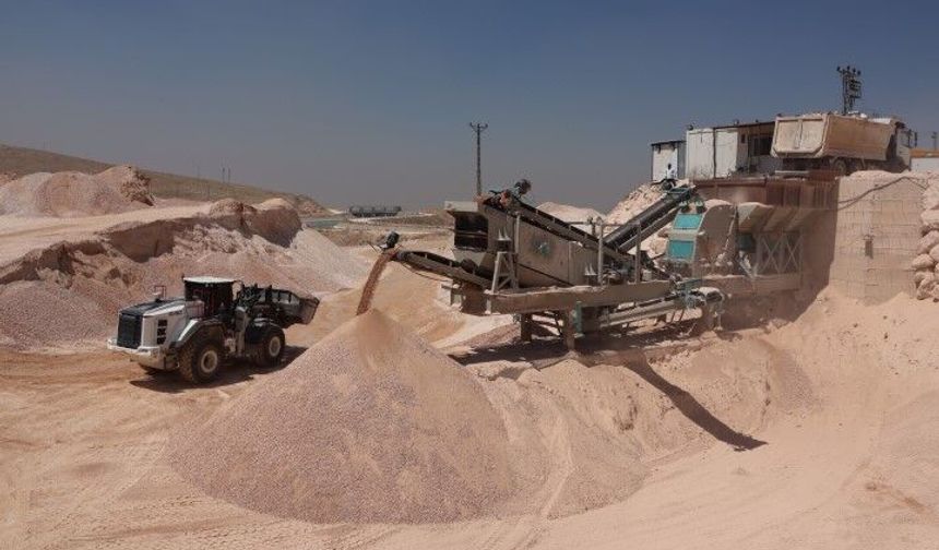 Şanlıurfa'da Belediye Artık Yol Malzemesini Kendisi Üretiyor