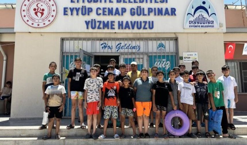 Şanlıurfa Eyyübiye Belediyesi Yüzme Havuzunda Sezon Hareketliliği