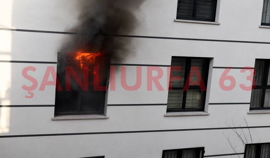 Şanlıurfa’da Apartmanda Yangın Paniği! 4 Yaralı, 8 Kişi Kurtarıldı