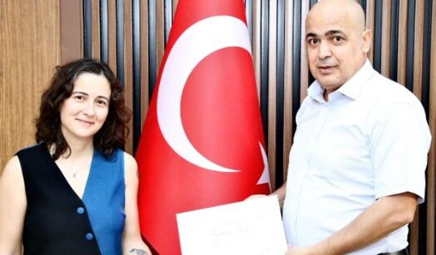 Şanlıurfa’da Uzman Doktora Veda! Başhekimden Anlamlı Takdim