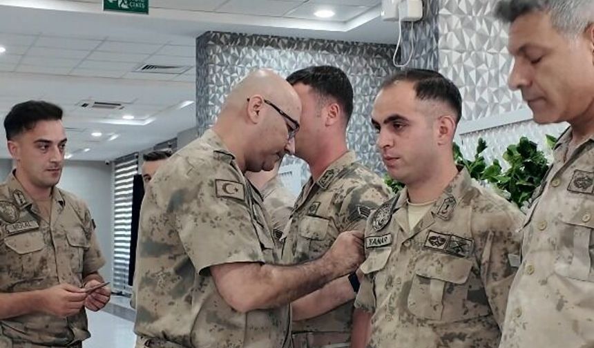 Şanlıurfa’da Jandarma Personeli Yeni Rütbelerini Aldı