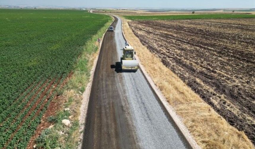 Şanlıurfa Büyükşehir Belediyesi Hilvan’da Kırsal Yolları Yeniliyor