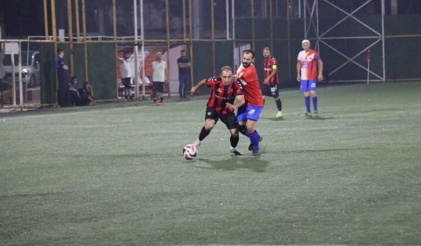 Şanlıurfa’da 35 Yaş Üstü Masterler Turnuvasında Yarı Final Heyecanı