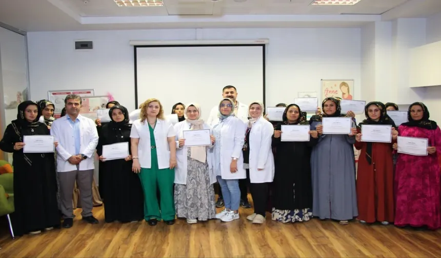 Şanlıurfa’da Gebe Okulu’nda Eğitim Alan Anne Adayları Mezun Oldu
