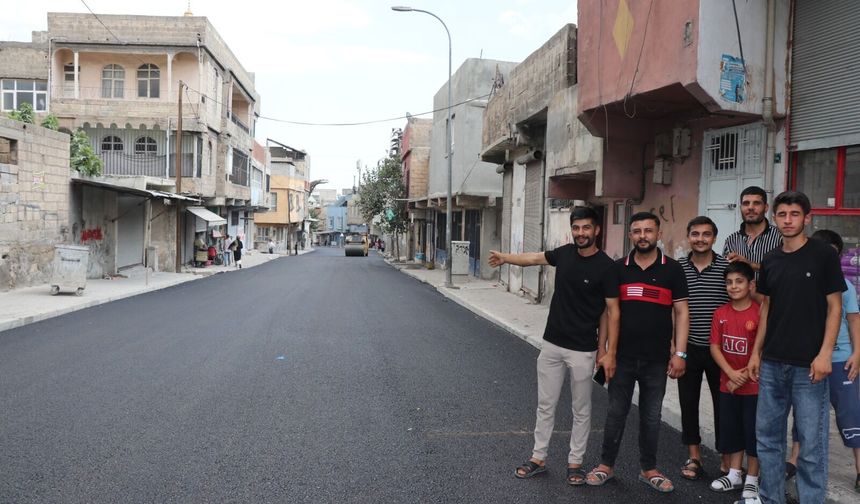 Şanlıurfa’da Şıhmaksut Türbesi Yoluna Sıcak Asfalt