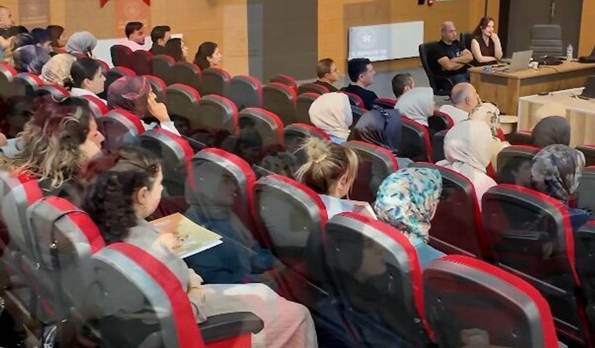 Şanlıurfa’da yurt yönetim personeline gelişim eğitimi verildi