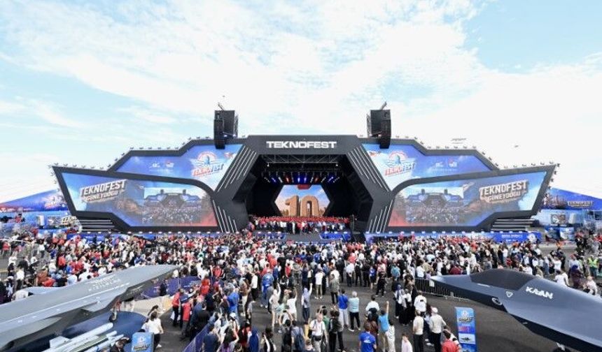 Şanlıurfa'da TEKNOFEST'e büyük ilgi: Yerli ve milli ürünler sergilendi
