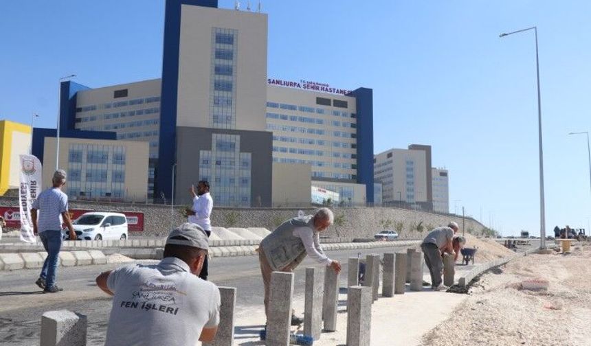 Şanlıurfa Şehir Hastanesi Önündeki Fahrettin Paşa Bulvarı’nda Asfalt Tamamlandı