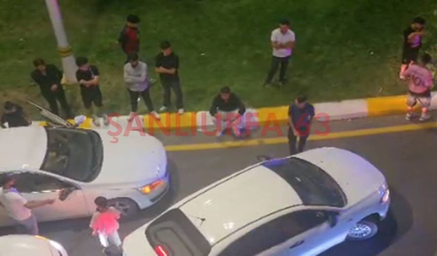 Şanlıurfa’da Abide Kavşağı’nda Sürücüler Arasında Gerginlik