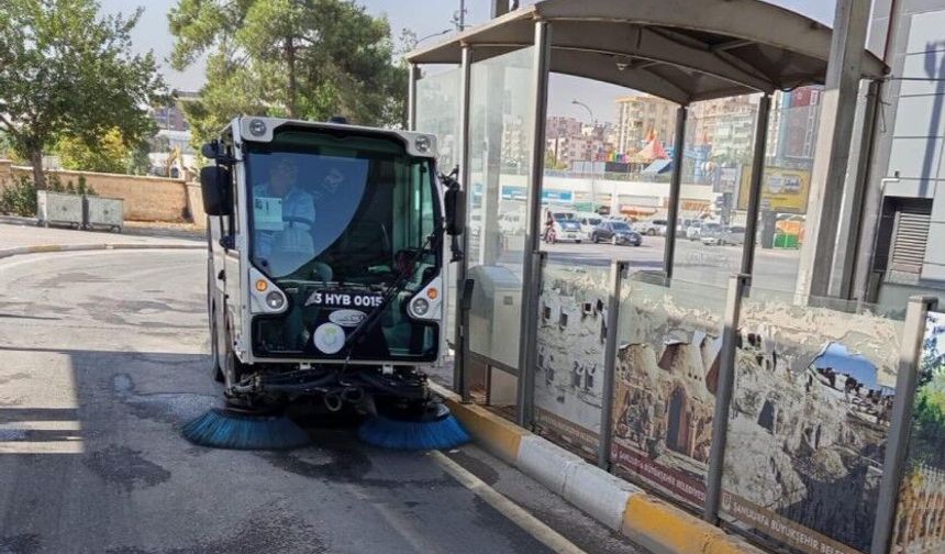 Şanlıurfa’da Haliliye Belediyesi Temizlik Çalışmalarını Sürdürüyor