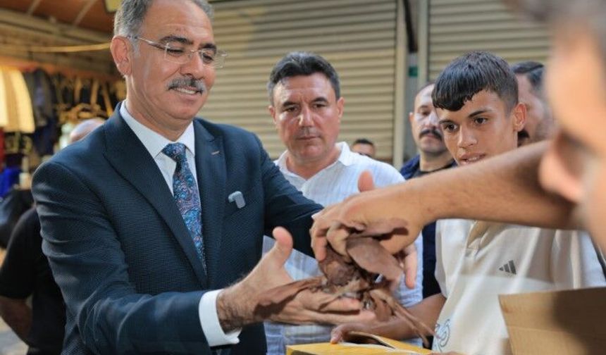 Şanlıurfa’da Başkan Kuş Tarihi Çarşıda Esnafla Buluştu