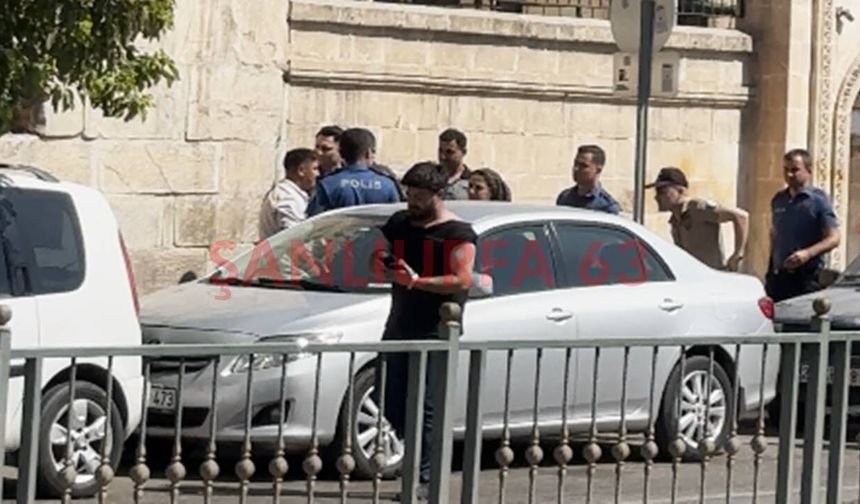 Şanlıurfa'da İlçe Emniyet Müdürlüğü Önünde Kavga Çıktı
