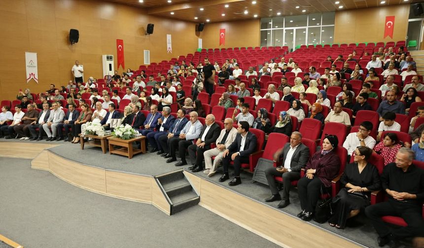 Şanlıurfa’da LGS’de Türkiye Birincileri Ödüllendirildi