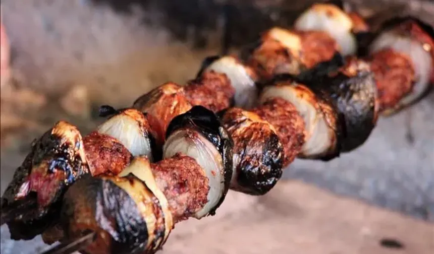 Şanlıurfa’da Soğan Kebabı Nasıl Yapılıyor?