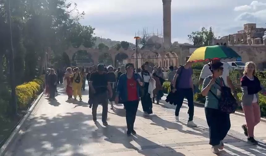 “Hz. İbrahim’in ateşe atıldığı yer olarak biliniyor: Şanlıurfa’daki bu mekân görenleri etkiliyor”