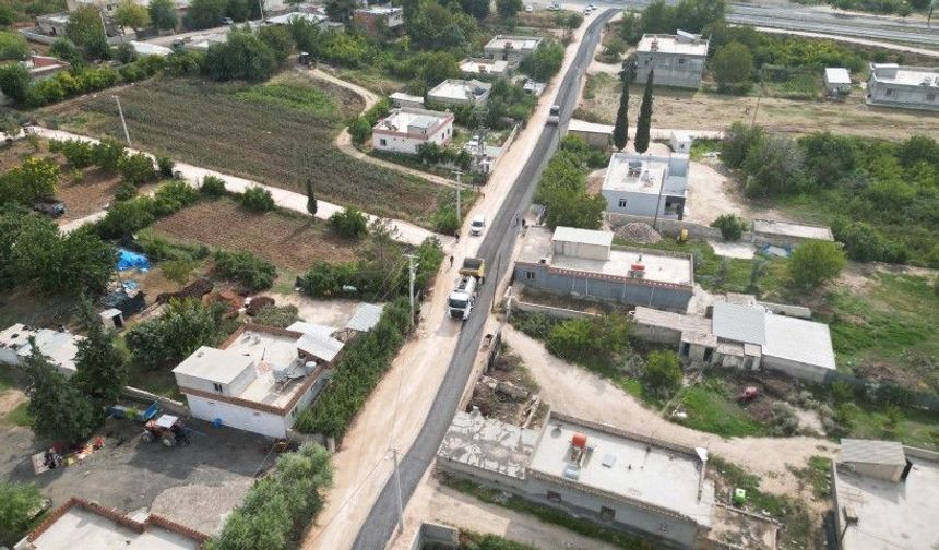 Şanlıurfa Haliliye’de Kırsal Mahallelerin Yol Çalışmaları Devam Ediyor