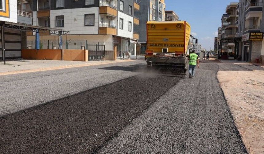 Şanlıurfa Haliliye’de Kırsal Yollar İçin Asfalt Mesaisi Devam Ediyor