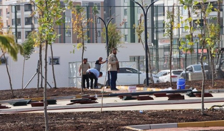 Şanlıurfa Karaköprü’de 26 Bin Metrekarelik Yeşil Alan Ve Futbol Sahası Yapılıyor
