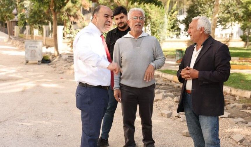 Şanlıurfa Karaköprü’de Yol Ve Kaldırım Çalışmaları Sürüyor