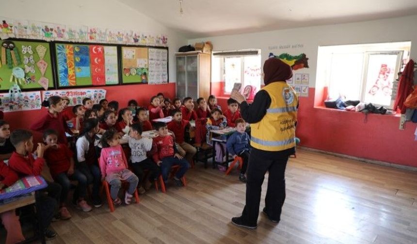 Şanlıurfa’da Öğrencilere Akran Zorbalığı Ve Teknoloji Bağımlılığı Eğitimi