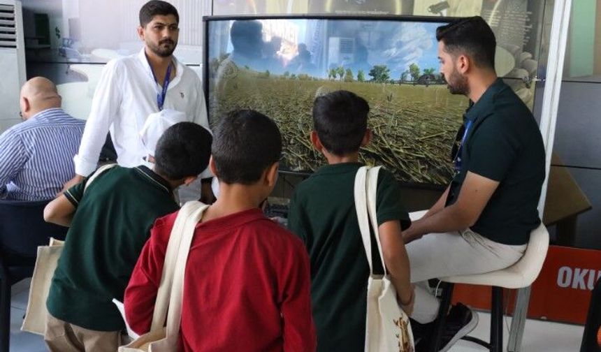 Şanlıurfa’da TEKNOFEST Bilim Merkezi Standına Çocuklardan Yoğun İlgi