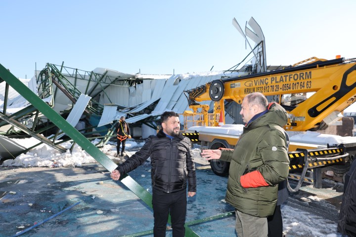 Başkan Gülpinar, Hasar Gören İşyerleri̇ni̇ Yeri̇nde İnceledi̇ (1) (1) (Küçük)