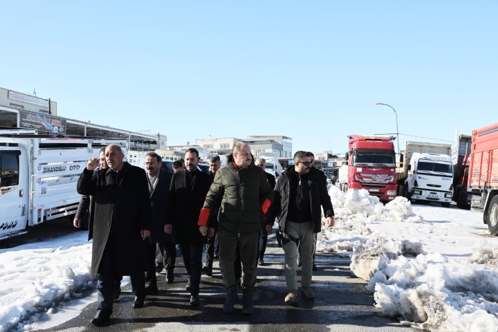 Başkan Gülpinar, Hasar Gören İşyerleri̇ni̇ Yeri̇nde İnceledi̇ (9) (Küçük)