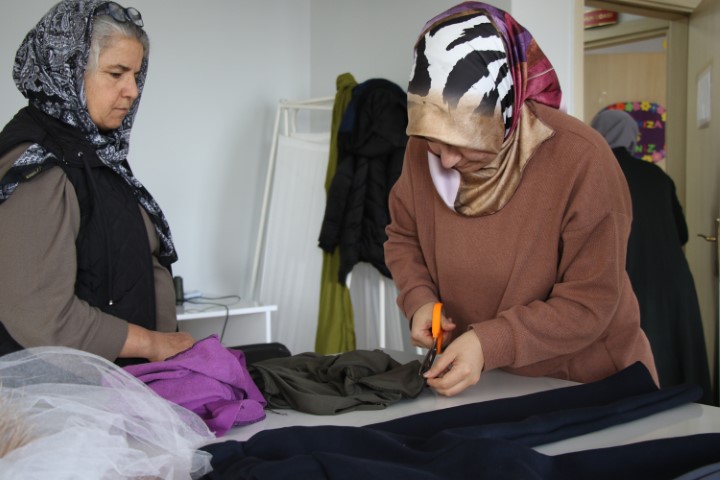 Hali̇li̇ye’den Kadinlara Yöneli̇k Eği̇ti̇m Ve Üreti̇m Odakli Kurslar (5) (Küçük)