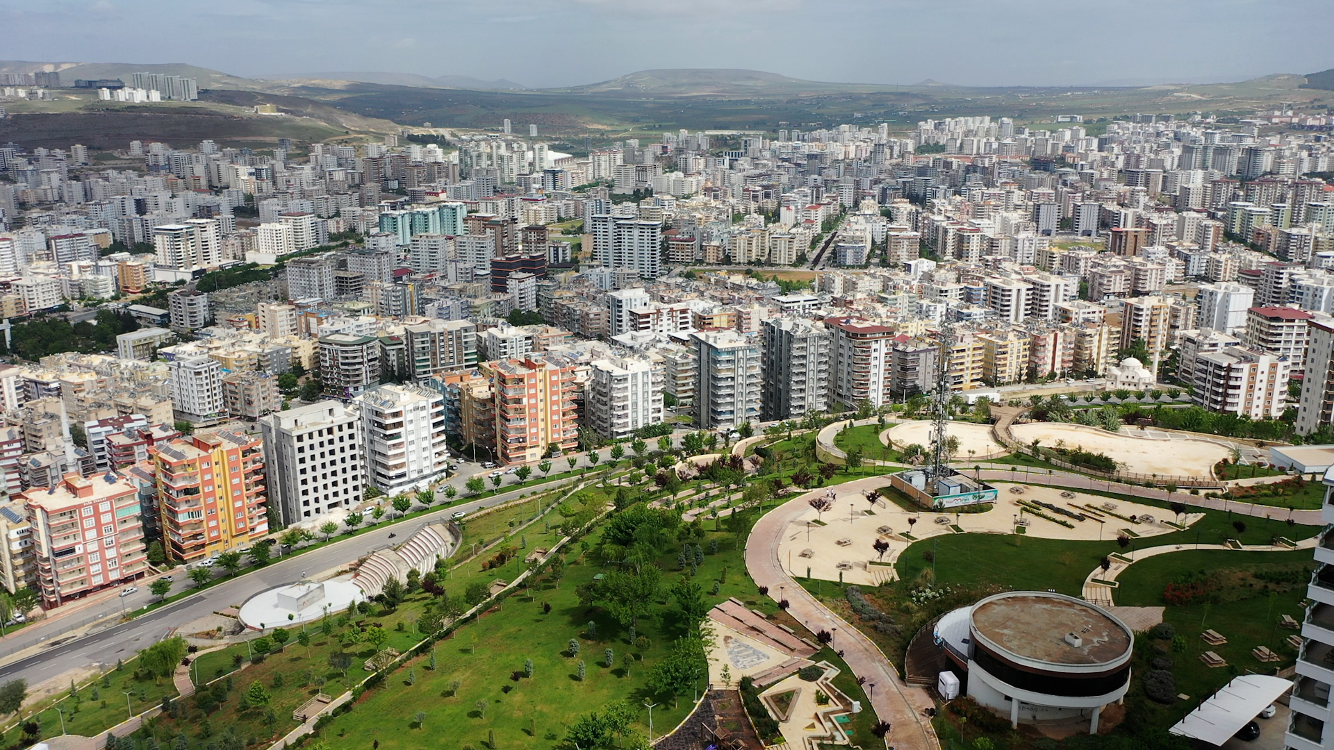 Karaköprü Beledi̇yesi̇ 2025 Yilinda Hi̇zmetleri̇yle İlçeye Değer Katti (2)