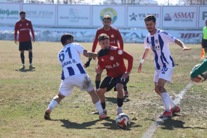 Şanlıurfa Temsilcisi Karaköprü Belediyespor Sahasında Berabere Kaldı (3) (Küçük)